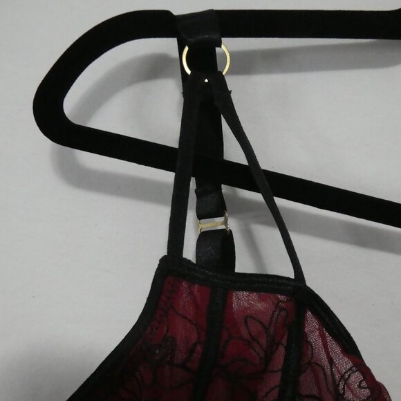 AG - ASHLEY GRAHAM | 40 DDD | Burgundy and Black Lace Accented Bra - Picture 6 of 16